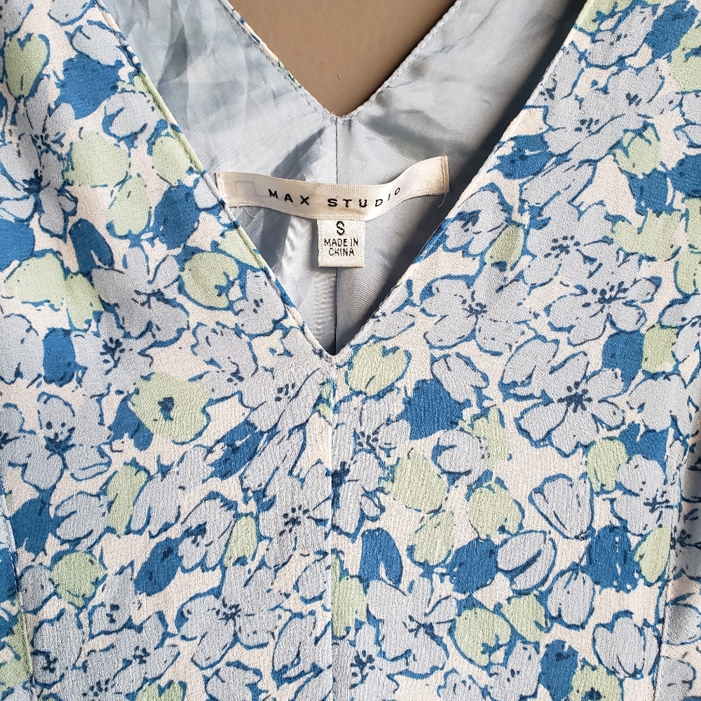 Floral Spring Dress - Picture 4 of 6